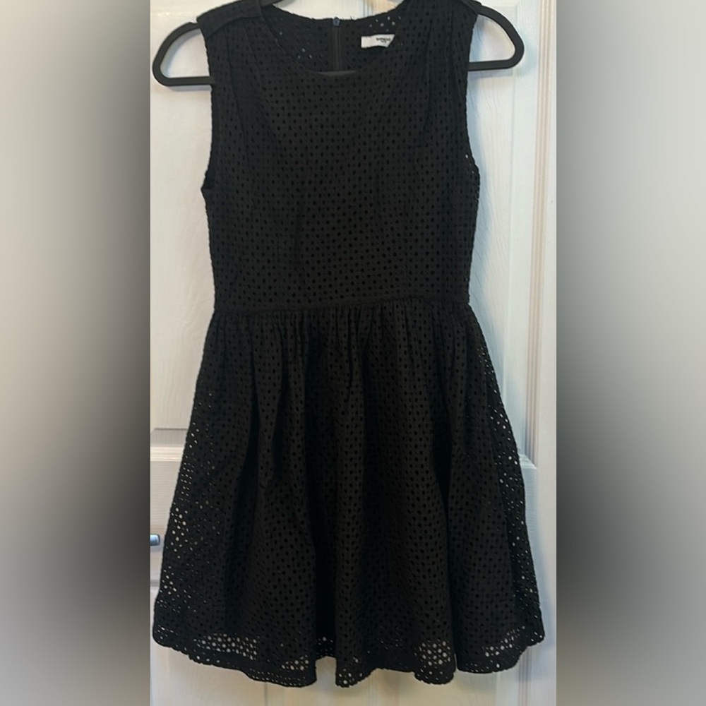 Adorable Suncoo Paris black dress